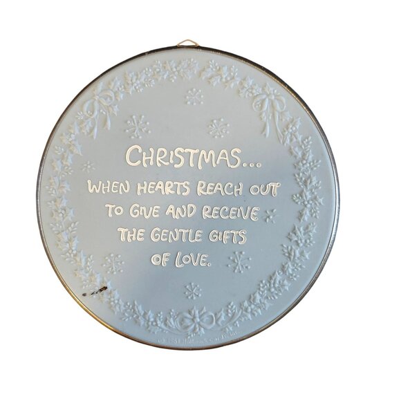 Hallmark Cameo Keepsake Christmas Ornament 1981 BETSEY CLARK Vintage - Picture 2 of 2